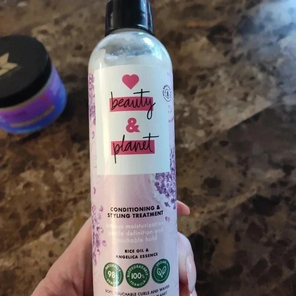 COPY - Love Beauty & Planet Conditioning & Styling Treatment Intense Moisturizer - Picture 2 of 3